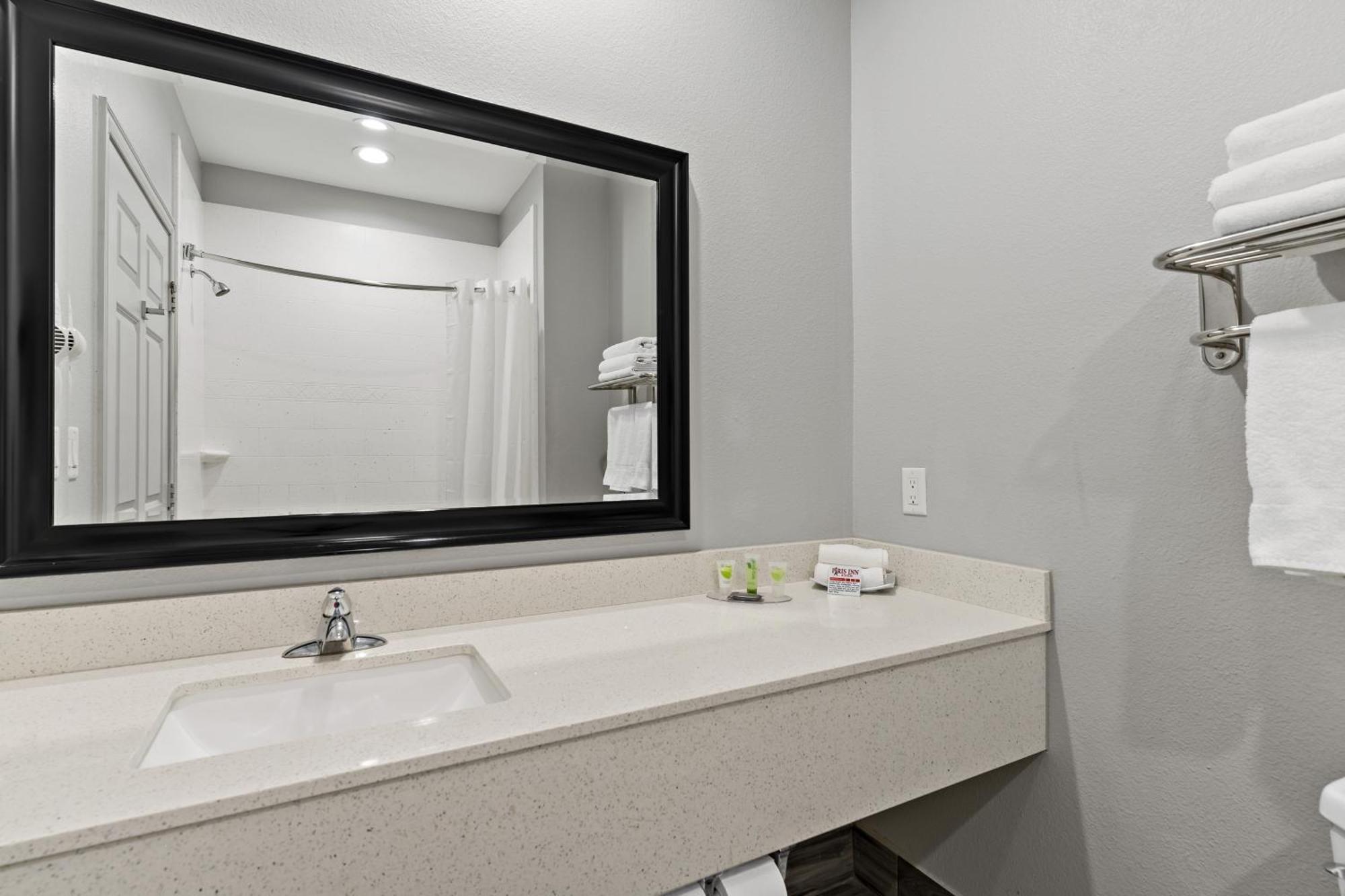 Paris Inn & Suites מראה חיצוני תמונה