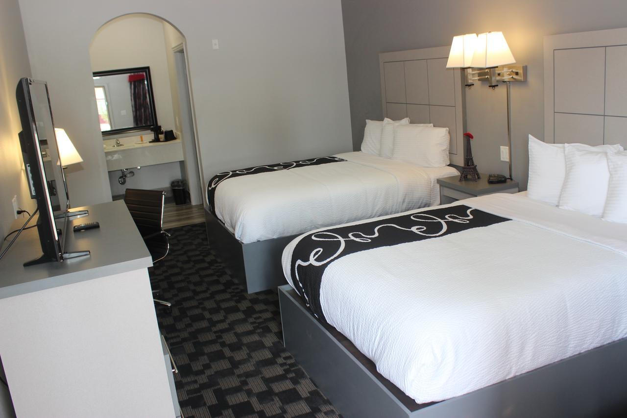 Paris Inn & Suites מראה חיצוני תמונה