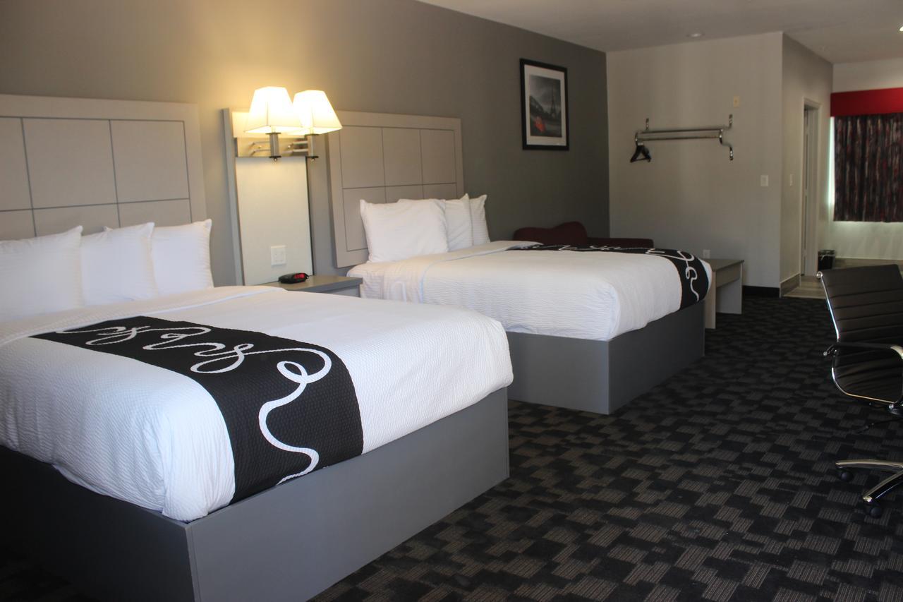 Paris Inn & Suites מראה חיצוני תמונה