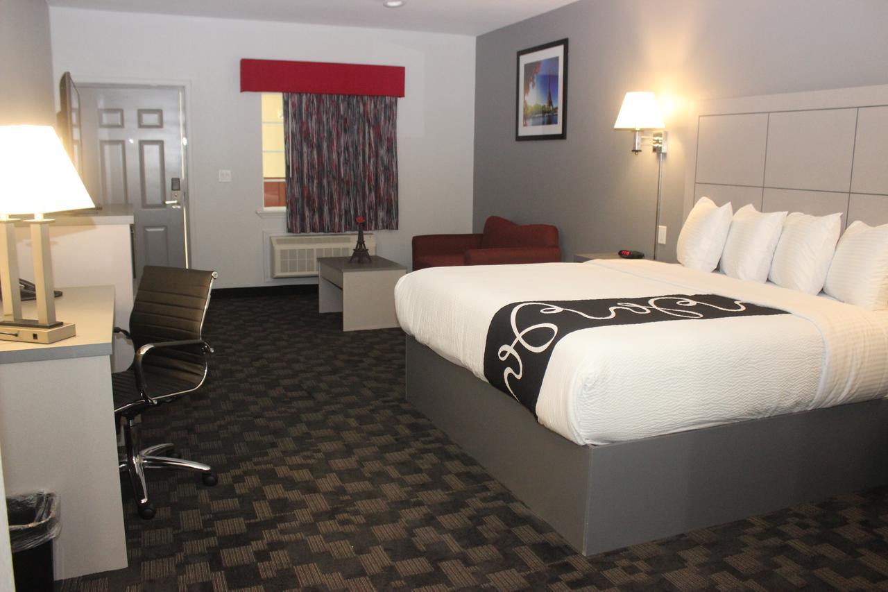 Paris Inn & Suites מראה חיצוני תמונה