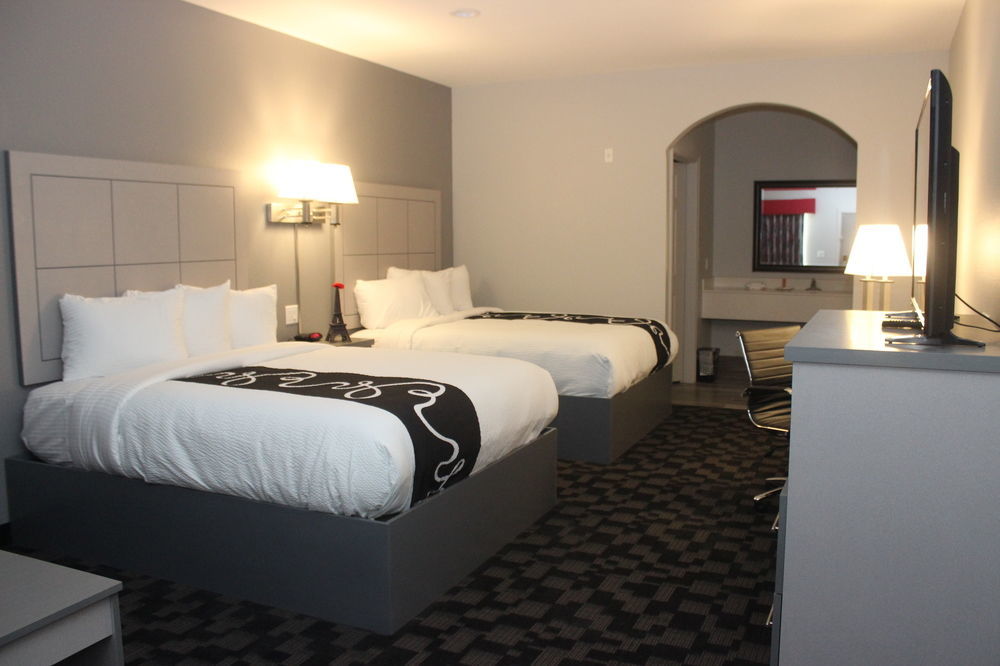 Paris Inn & Suites מראה חיצוני תמונה