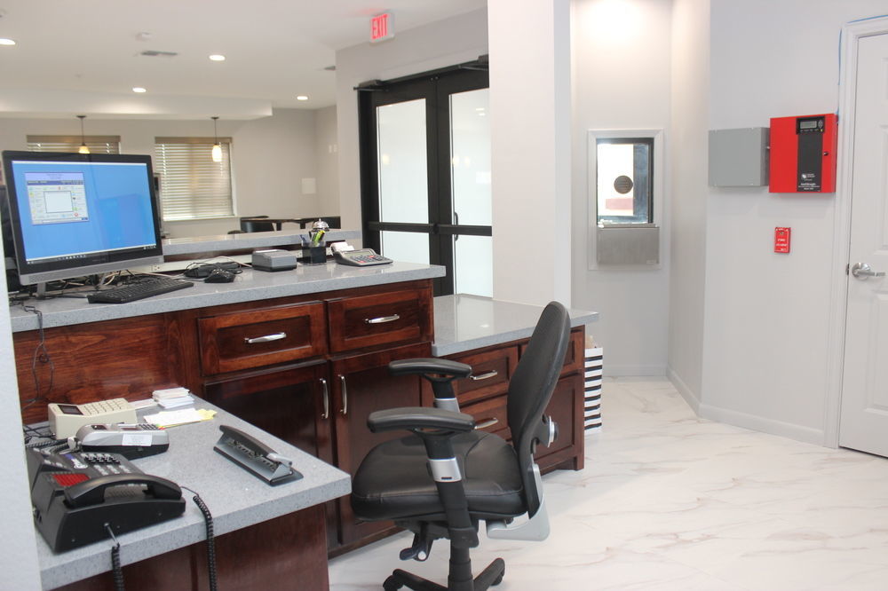 Paris Inn & Suites מראה חיצוני תמונה