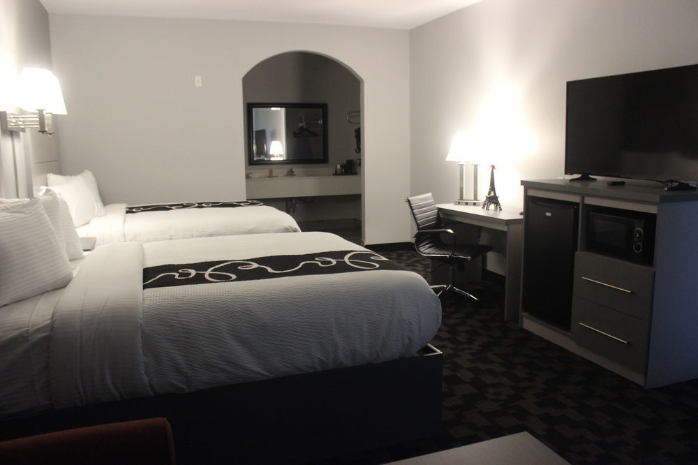 Paris Inn & Suites מראה חיצוני תמונה